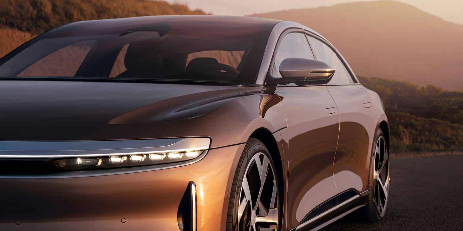النظر في السيارات الكهربائية ذات نطاق السير الأطول