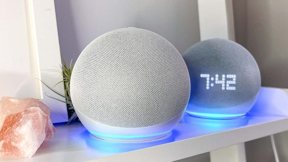 أيّ محور للمنزل الذكي هو الأفضل بين Amazon Alexa و Apple HomeKit