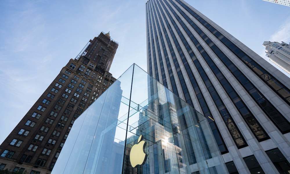 New York, NY, USA July 9, 2022: Apple logo is seen at the Apple flagship store on the 5th Avenue in NYC. Apple, Inc. is an American multinational tech company headquartered in Cupertino, California.