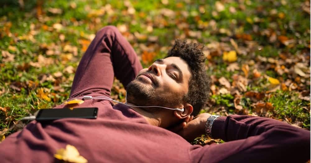 الإجهاد في مكان العمل: ما هو وكيفية إدارته بمُساعدة أفضل التطبيقات