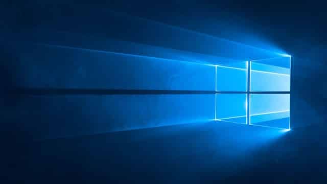 windows10lightandmirrorbackground0 min | أفضل 10 ميزات وخصائص قادمة الى الويندوز 10 في التحديث الجديد