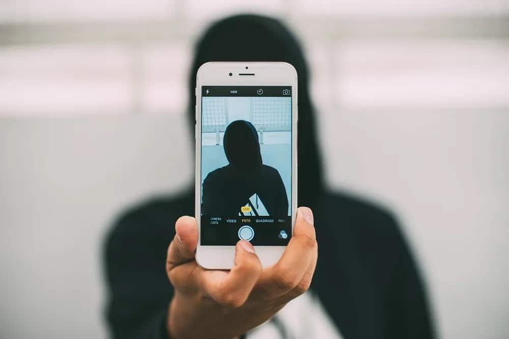 كيفية اختراق و التجسس على هاتف iPhone بإستخدام تطبيقات المُراقبة - الهكر الأخلاقي 