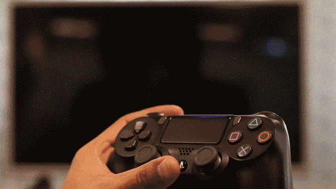 كيفية تشغيل التلفزيون الخاص بك باستخدام جهاز التحكم في PS4 - PS4 