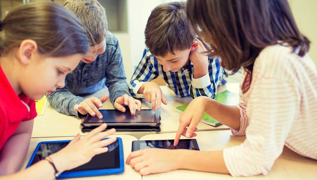 أفضل الألعاب التعليمية للهواتف الذكية التي سيستمتع الأطفال بلعبها - Android iOS