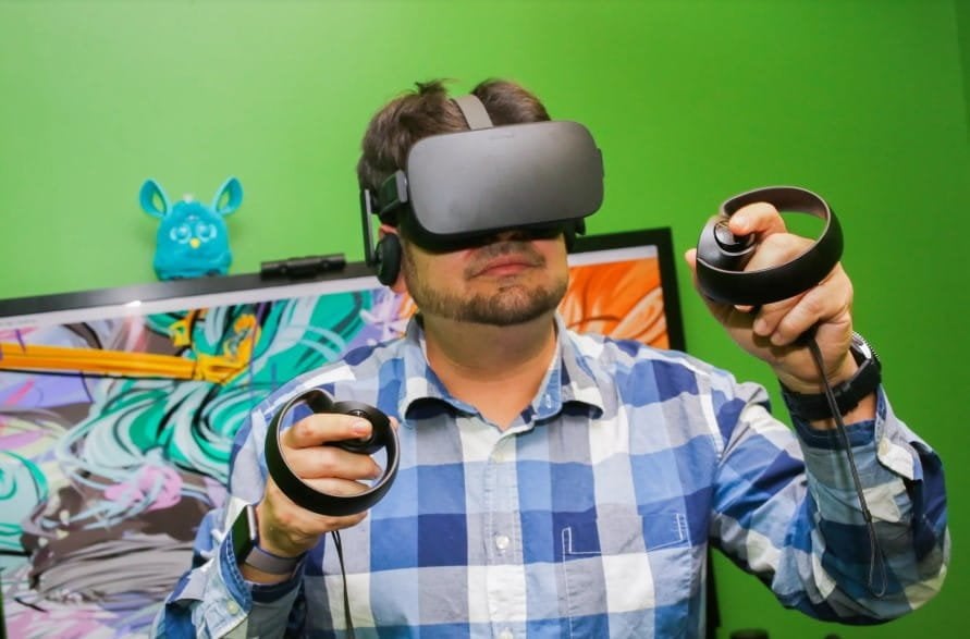 مقارنة بين Oculus Go و Quest وبين Rift: أي نظارات VR تحتاج إلى إستخدامها؟ - مراجعات