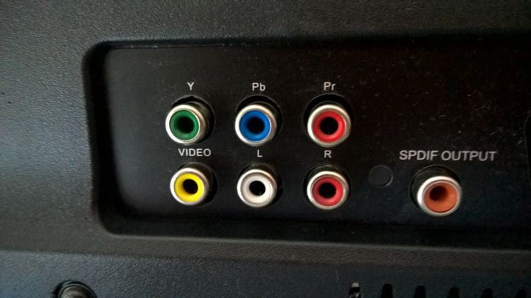 كيفية توصيل أجهزة الألعاب 8 بت و 16 بت بالتلفزيون HDTV - شروحات