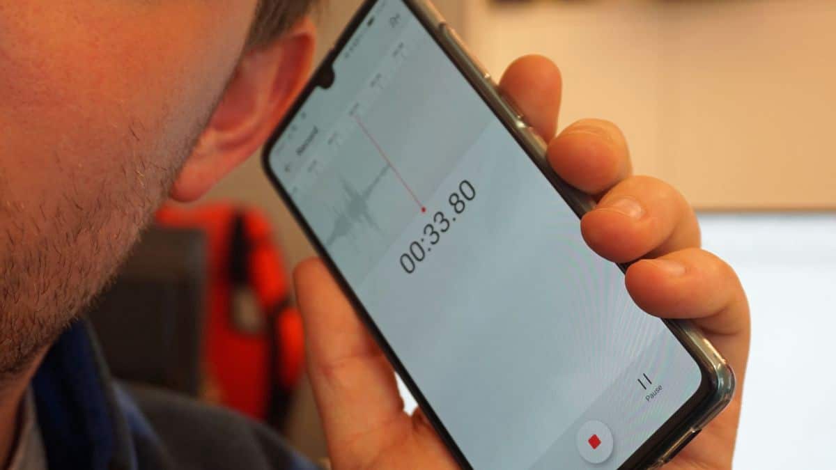 كيفية تسجيل المكالمات الهاتفية والمحادثات على iPhone - iOS iPadOS