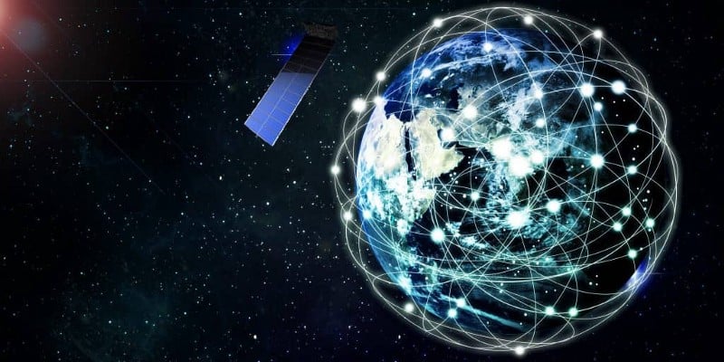 هل الإنترنت الفضائي خطير؟ ما مدى أمان الإنترنت عبر الأقمار الصناعية؟ - حماية