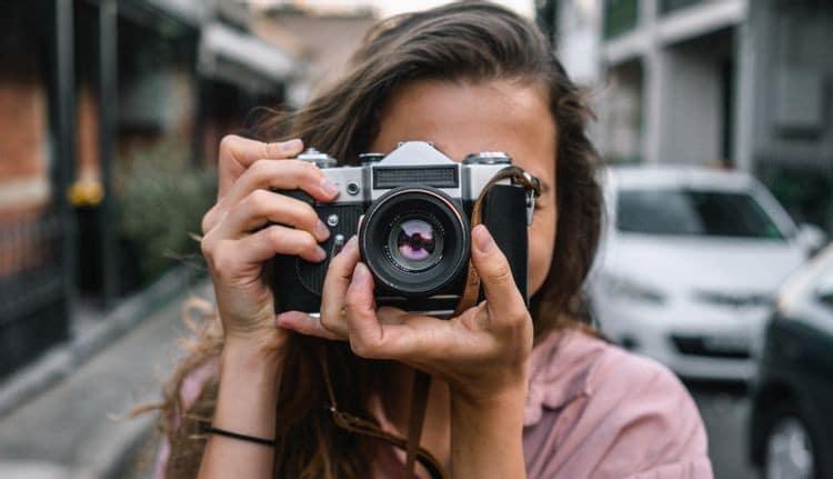 كيف تحافظ على أمان الكاميرا أثناء السفر: أفضل النصائح - التصوير الفوتوغرافي