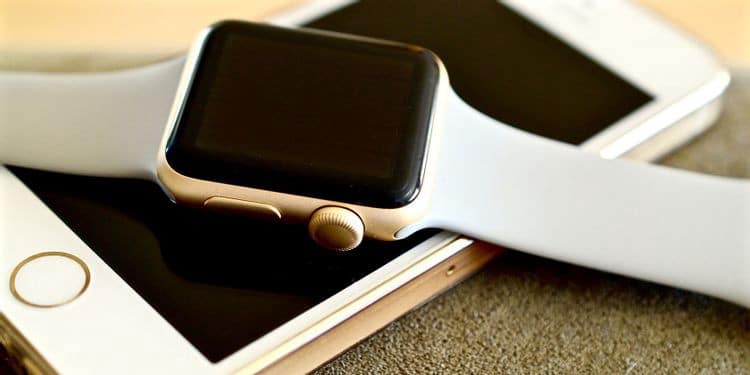 هل يُمكنك استخدام Apple Watch مع هاتف Android؟ - شروحات