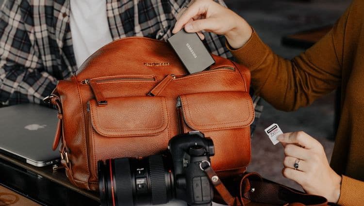 كيف تحافظ على أمان الكاميرا أثناء السفر: أفضل النصائح - التصوير الفوتوغرافي