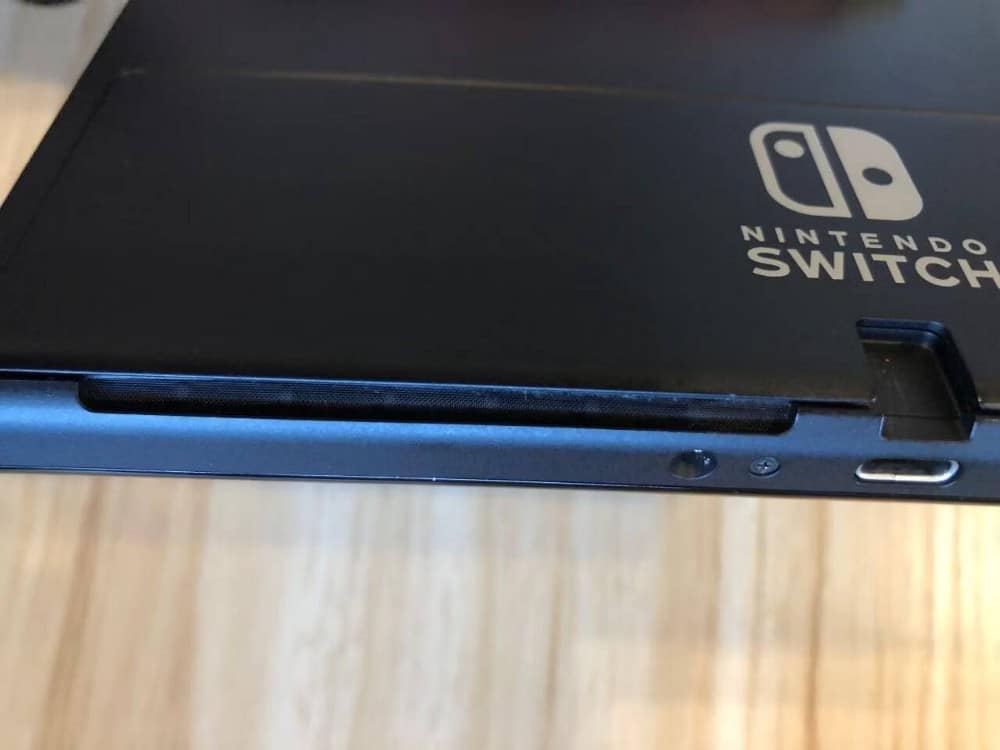 كيفية تنظيف Nintendo Switch وأجهزة التحكم (جوي-كون) بأمان - شروحات