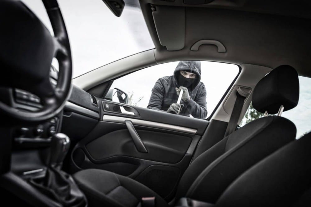 ماذا تفعل بعد سرقة سيارتك (وماذا تفعل إذا تم استردادها!) - مقالات