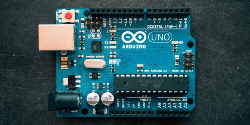 إيجابيات وسلبيات استخدام النسخة المُستنسخة من Arduino في مشاريعك - شروحات