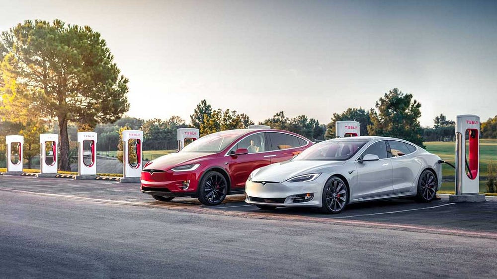 ما هو "وضع الخادم" في Tesla ، وكيف يُحافظ على أمان سيارتك؟ - السيارات الكهربائية