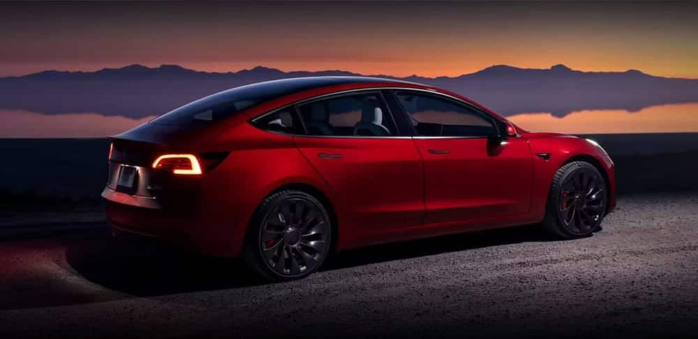 مُقارنة بين Polestar 2 et Tesla Model 3: أيهما أفضل سيارة كهربائية بسعر معقول؟ - السيارات الكهربائية