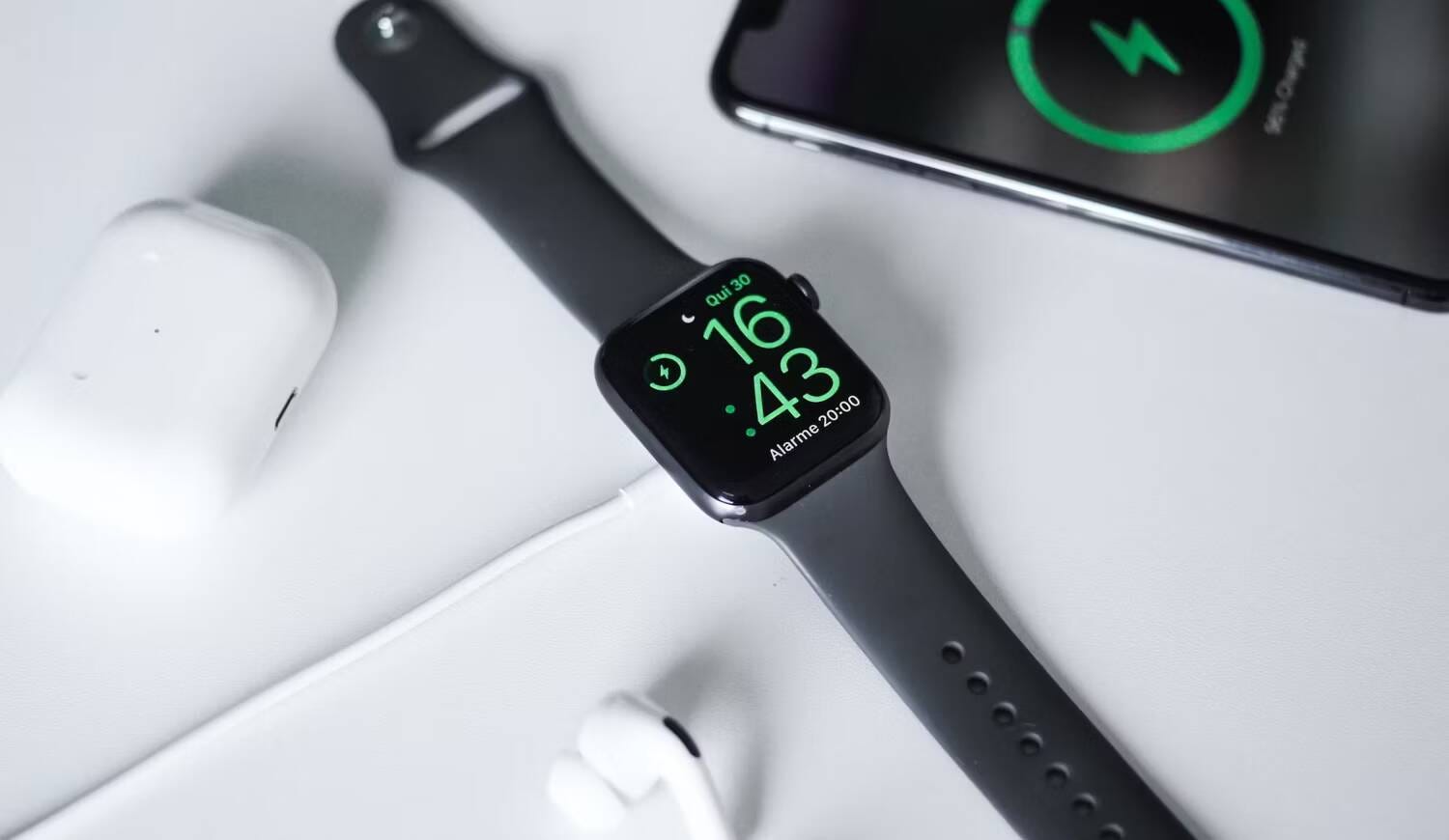 مُقارنة بين Apple Watch SE (الجيل الثاني) et Apple Watch Series 9: الاختلافات والاختيار الأمثل - Apple Watch
