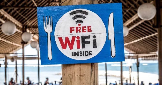 كيفية اكتشاف شبكات Wi-Fi العامة المُزيفة التي تستخدم "هجوم التوأم الشرير" - حماية