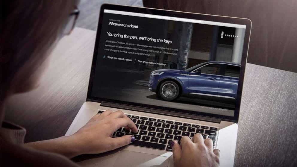 أبرز الأدوات عبر الإنترنت للمُساعدة في شراء السيارة المثالية - مقالات