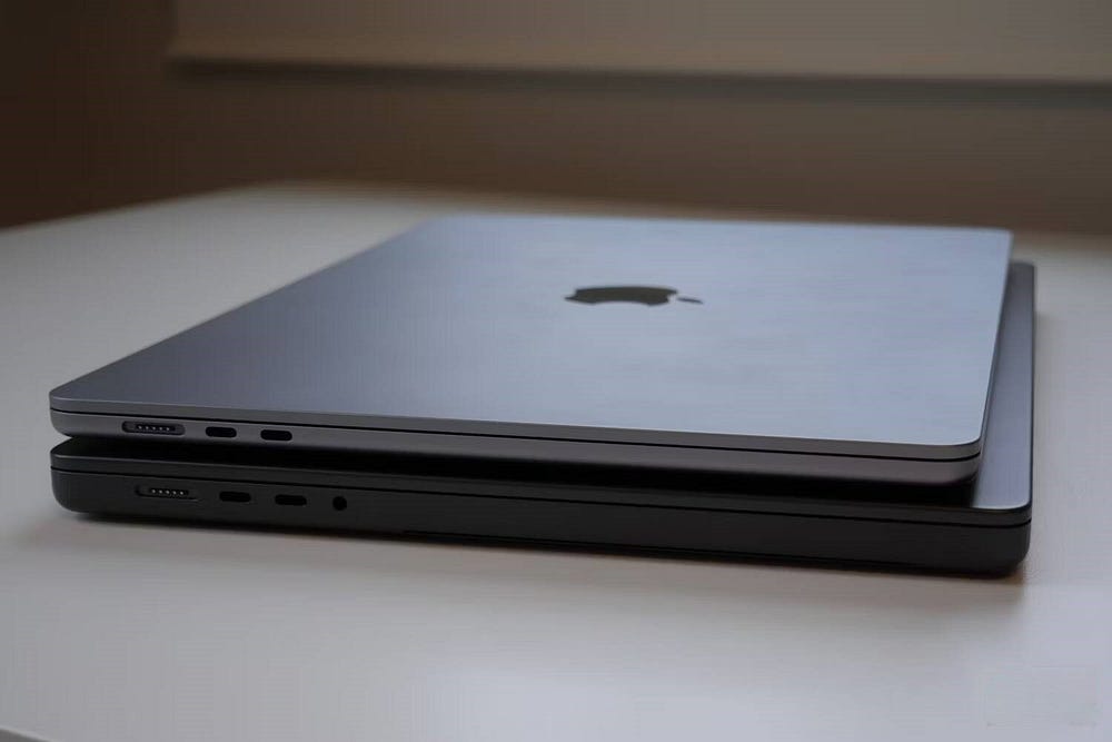 مُراجعة MacBook Pro مقاس 16 بوصة المُزوَّد بـ M3 Pro: إلقاء نظرة شاملة من الداخل والخارج - Mac مراجعات