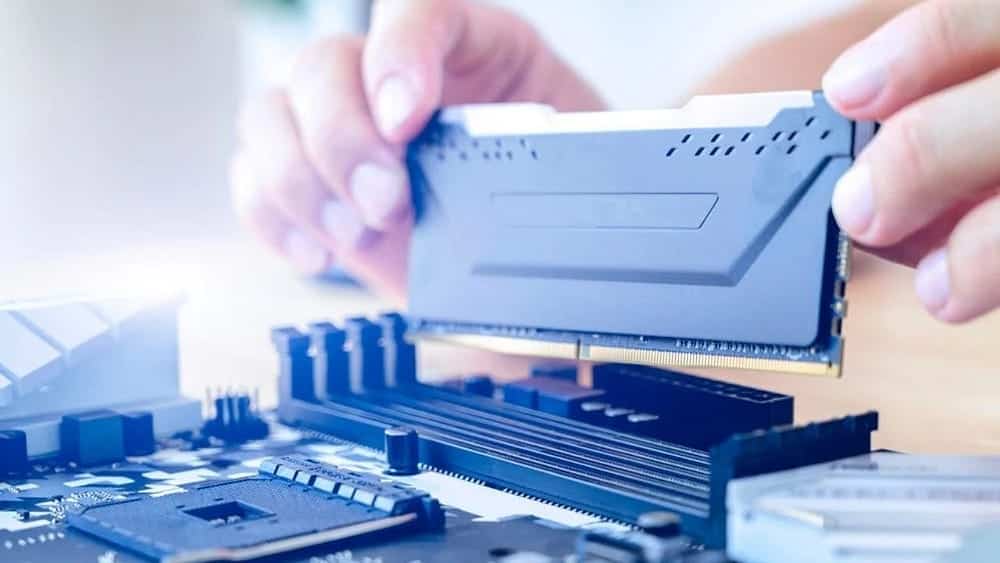 لماذا أصبحت ذاكرة RAM بحجم 16 جيجابايت المعيار الجديد في الكمبيوتر بنظام Windows؟ - الويندوز