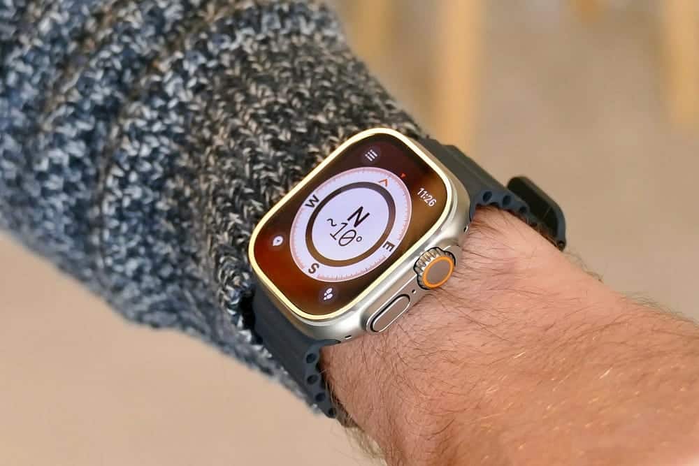 كل ما يُمكنك فعله باستخدام تطبيق البوصلة على Apple Watch - Apple Watch