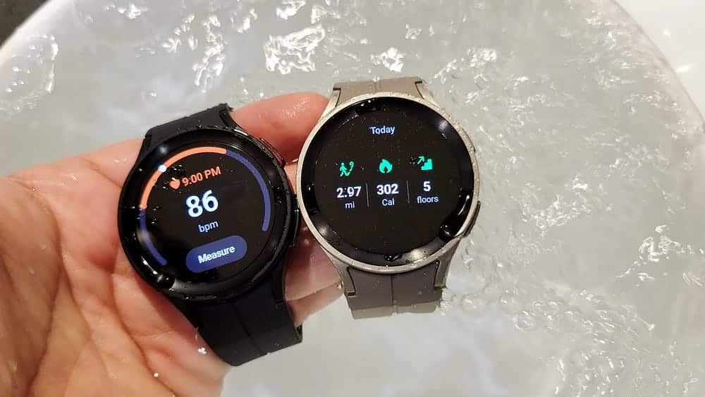 هل يُمكن استخدام Galaxy Watch تحت الماء؟ ما مدى مُقاومتها للماء وأفضل الاستخدامات - Galaxy Watch